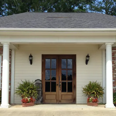 Betsy Smith Properties logo
