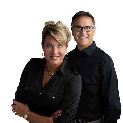 Chris and Gretchen Esch Nebraska Realty logo