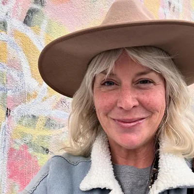 Gabrielle Enfield profile photo
