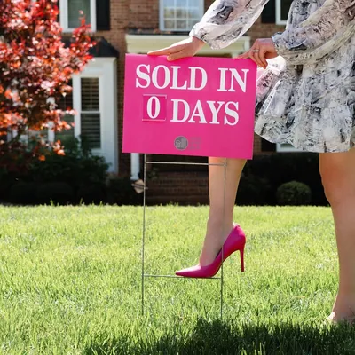 Home Sweet Heidi Realty logo