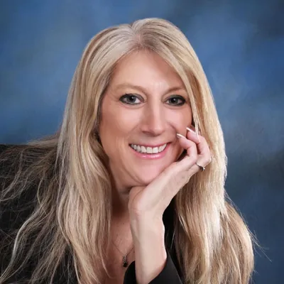 Homes By Kat profile photo