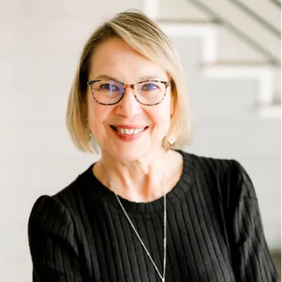 Julie Ross profile photo