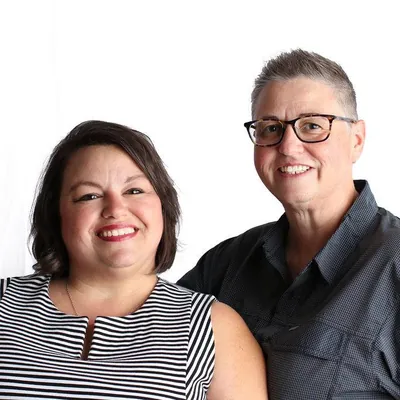 Jutta & Jamie Schneider logo