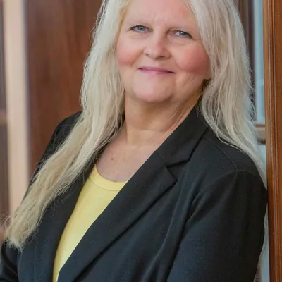Laura Thompson profile photo