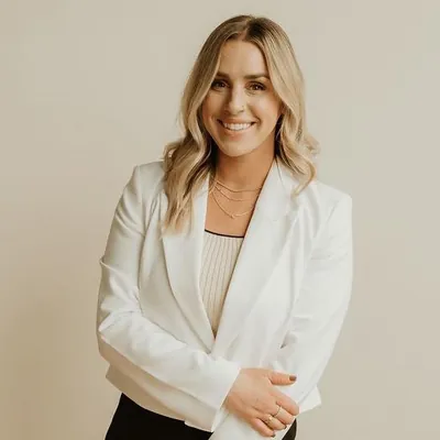 Olivia’s Real Estate Team logo