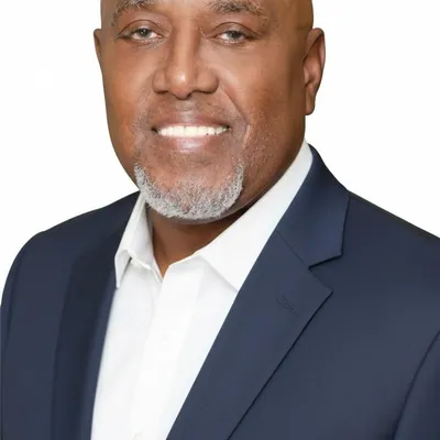Premier Agent Realty logo