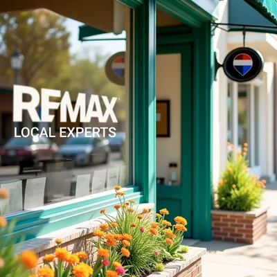 RE/MAX Local Experts logo