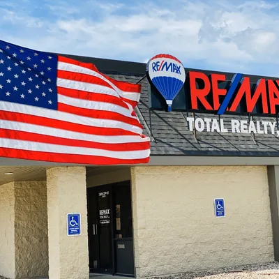 Re/max Total Realty logo