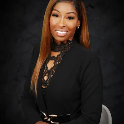 Real Estate by Nicole profile photo