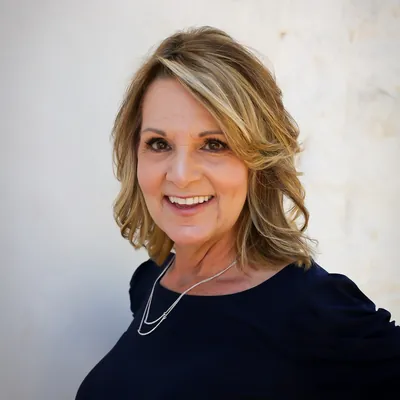 Robin Stone profile photo