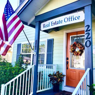 St. Johns Realty logo