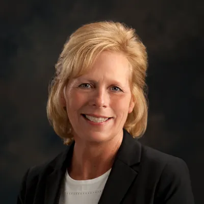 Sue Neihouser-RE/MAX Traders Unlimited profile photo