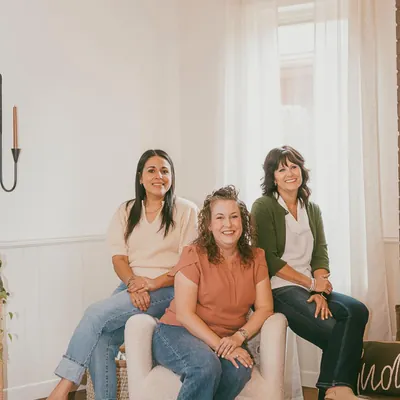 The Real Estate Gals Team Of BHHS Premier Properties logo