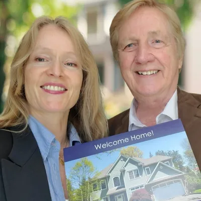 The Smith Realtors logo