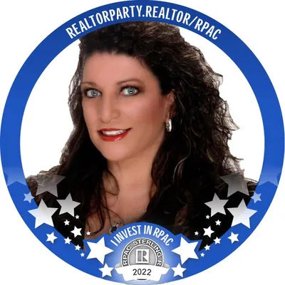 The Stefanie Pratt Team Coldwell Banker Real Estate Group logo