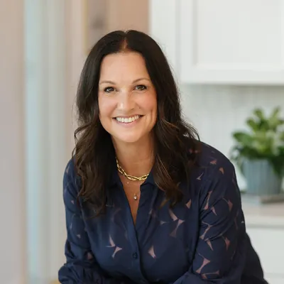 Tomie Fox Real Estate Group logo