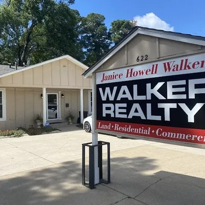 Walker Realty logo